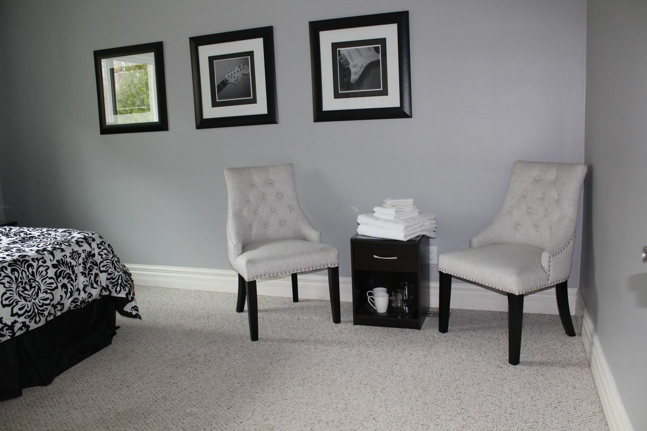 Water'S Edge B & B Oro-Medonte Экстерьер фото